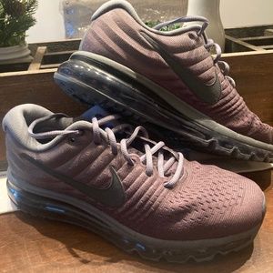 Mens Nike Air Max Size 8.5